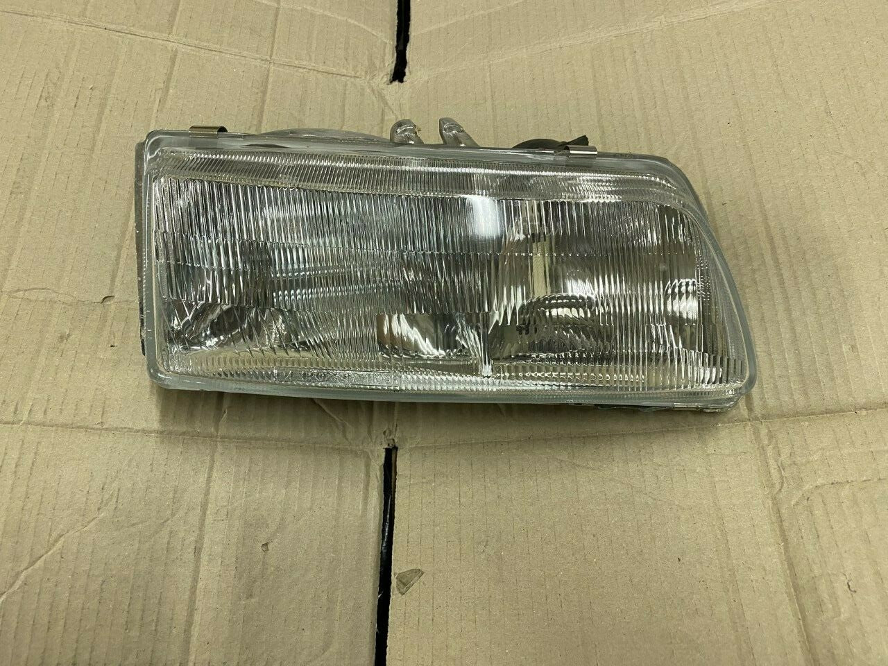 217-1109-RD Headlight Lamp Off Side fits Honda Civic 1987-1991 CR-X