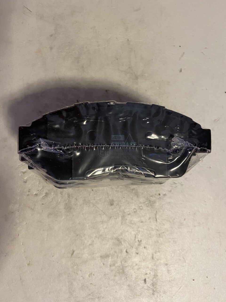 Solid Auto T104035 Front Brake Pad Set