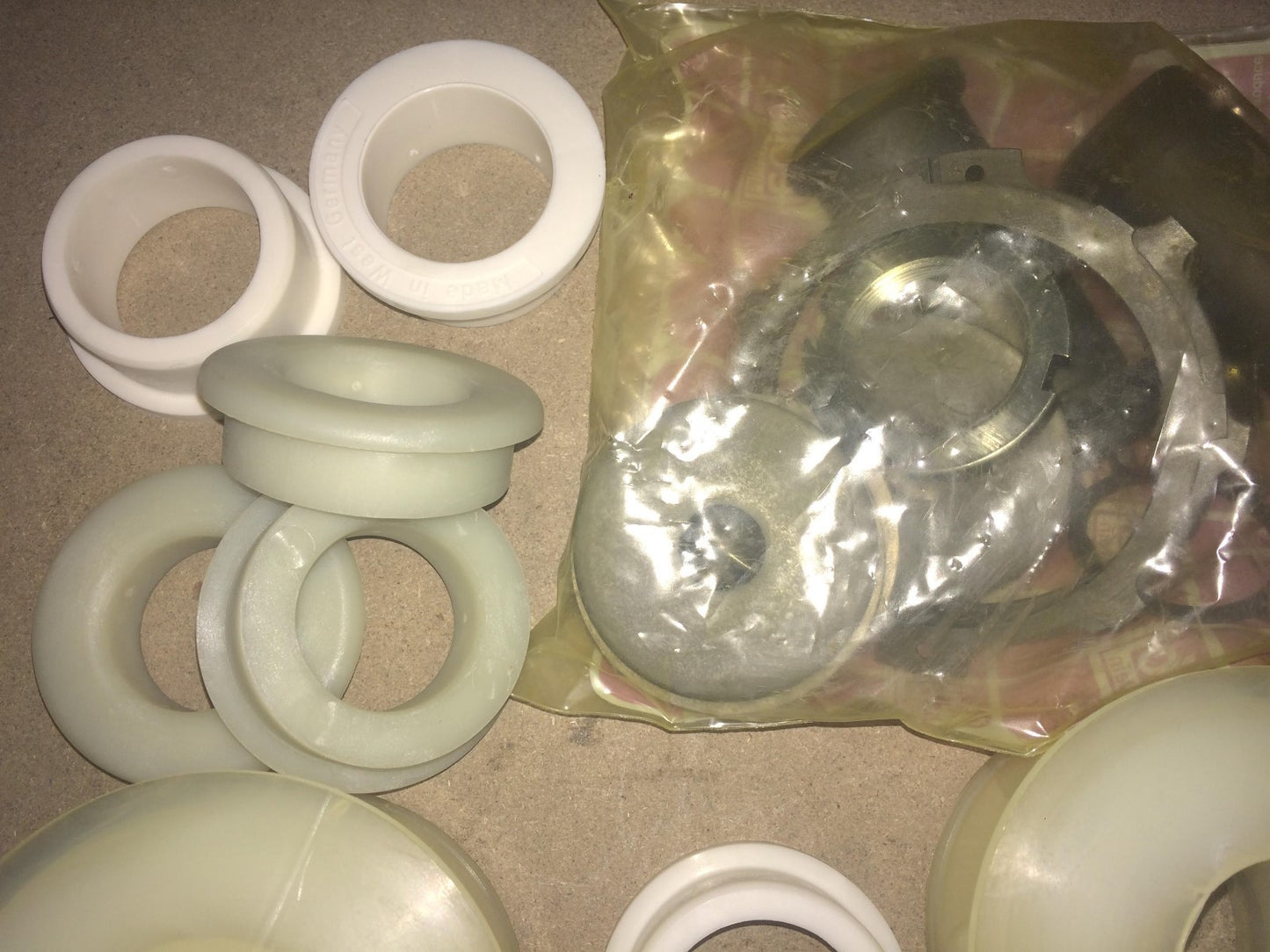 Rear Stabiliser Bearing / Bush Kit Mercedes Febi 01072 New