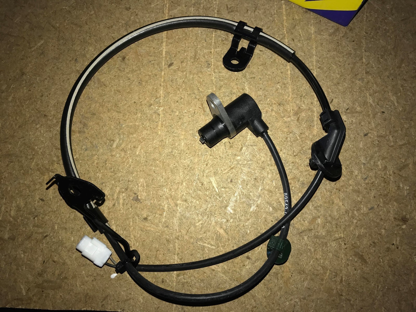 ABS Sensor Speed Sensor Front Near Side Left Side Toyota 99-05 60152 Intermotor