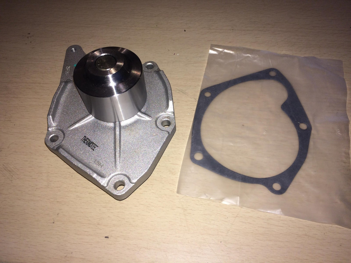 Water Pump fits Nissan Micra K12 Note Kubistar with gasket D1R033TT N123066 New