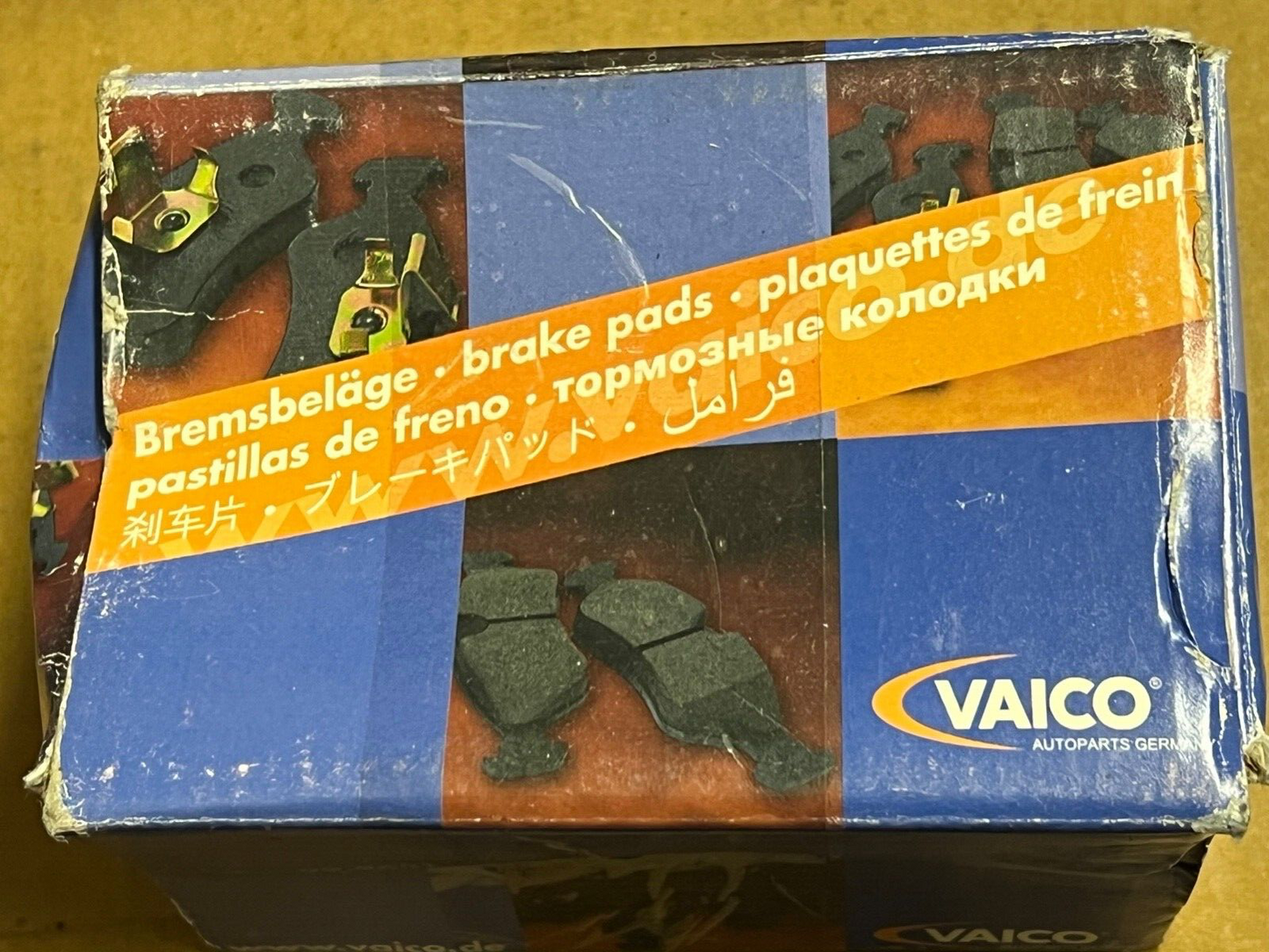 Vaico V38-0052 Brake Pad Set
