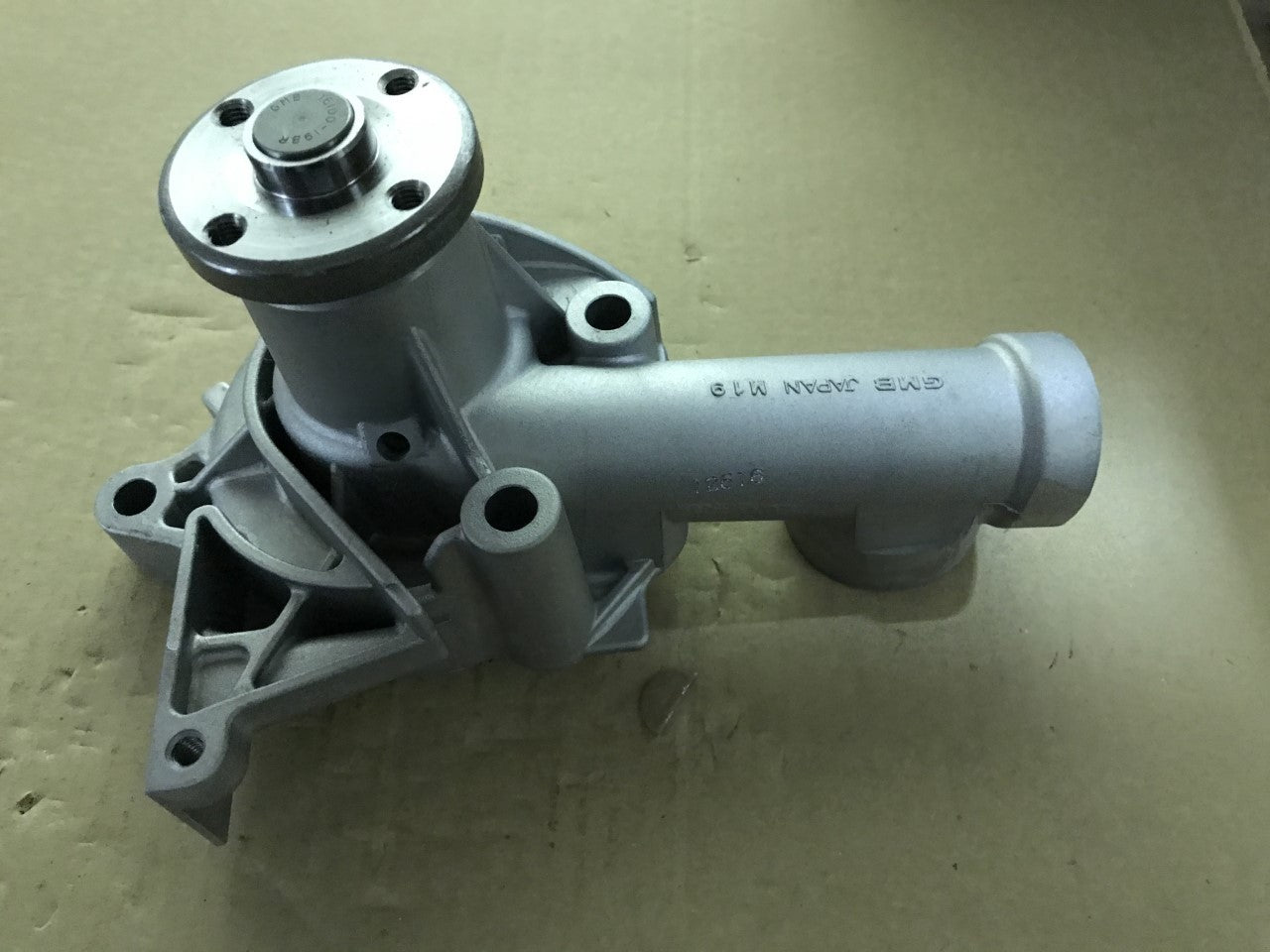 Water Pump Mitsubishi Colt Galant Lancer Nimbus 80-92 1.6 1.8 GMB 35517