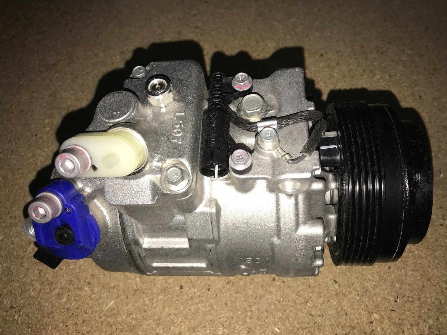 Air Conditioning Compressor Pump for BMW 5 Series E39 7 Series E38 Valeo 699320
