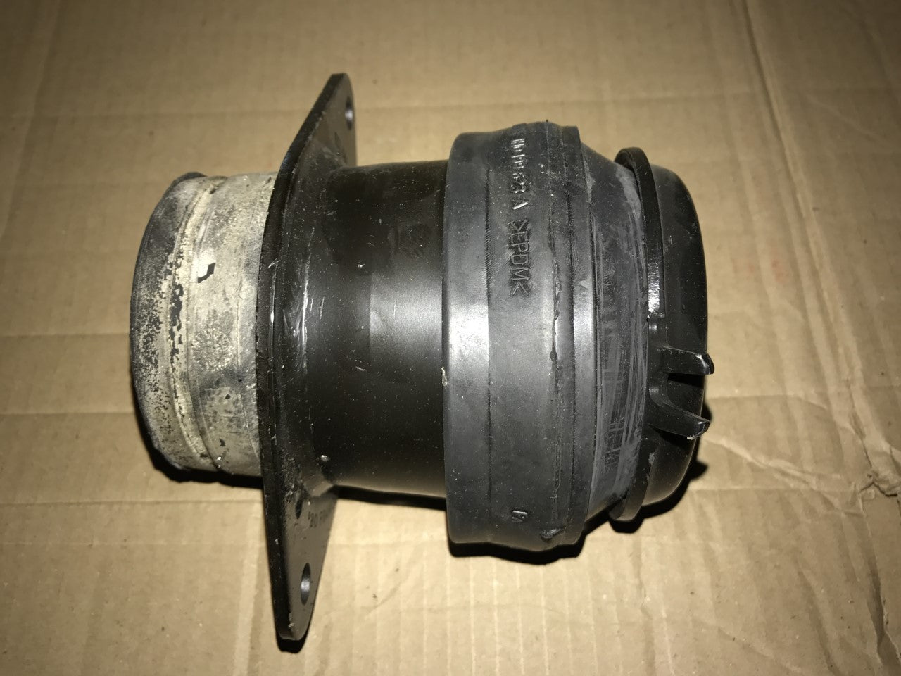 Rear Right Engine Mounting VW Passat 90-97 2.0 1.9td Lemforder 1438901