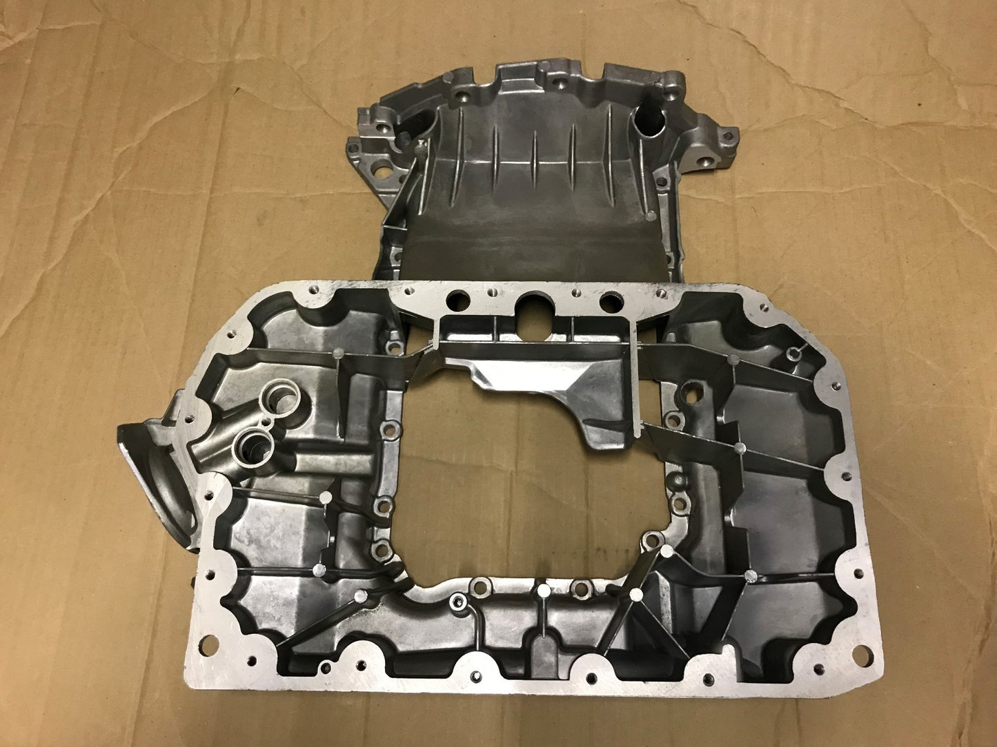 Upper Sump Audi A4 Audi A6 Audi A8 Incl Quattro ECP 332440751