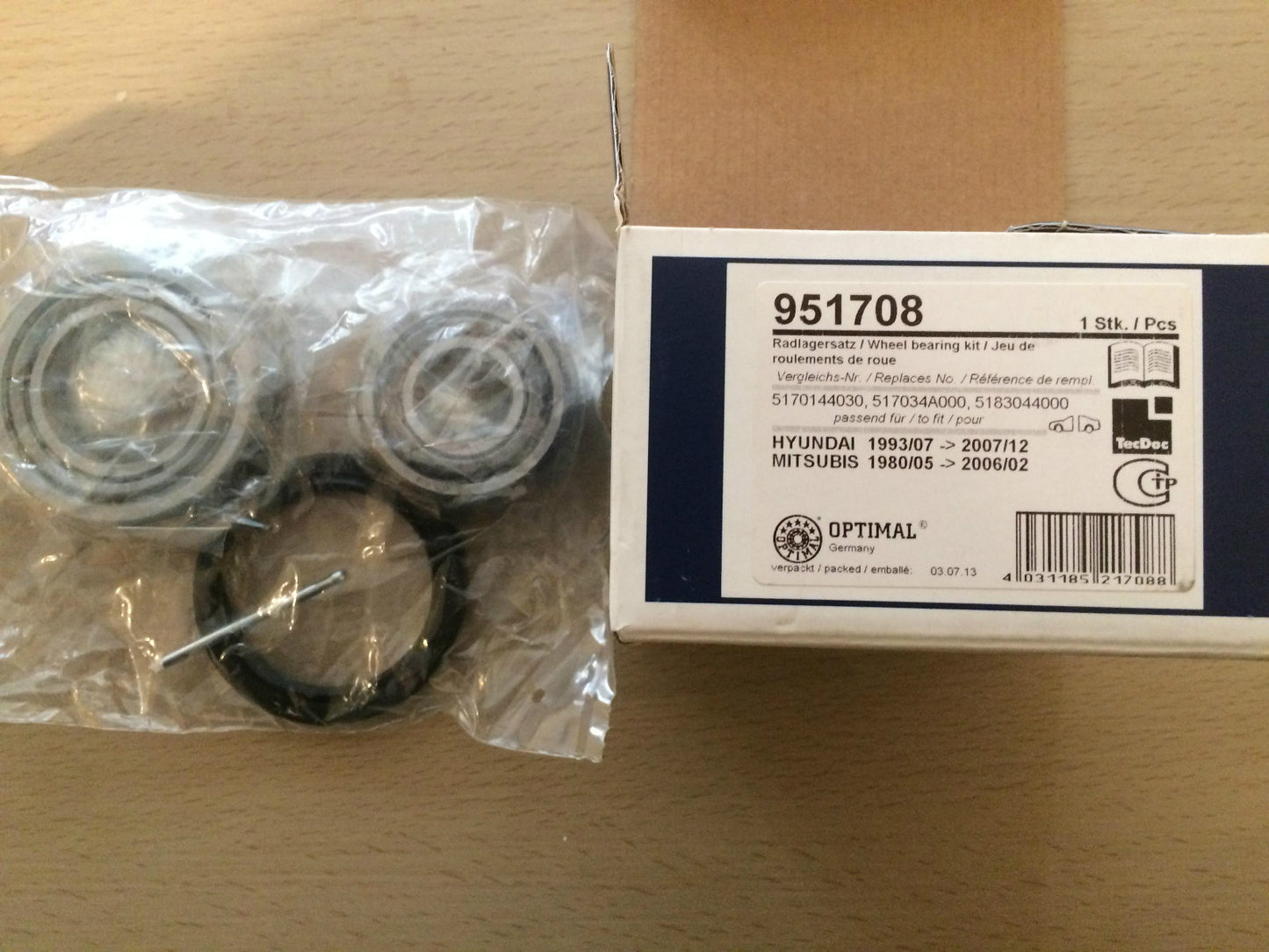 Wheel Bearing Hyundai H-1/H100/i800/iLoad/Mitsubishi L300/L400/L200 951708 NEW