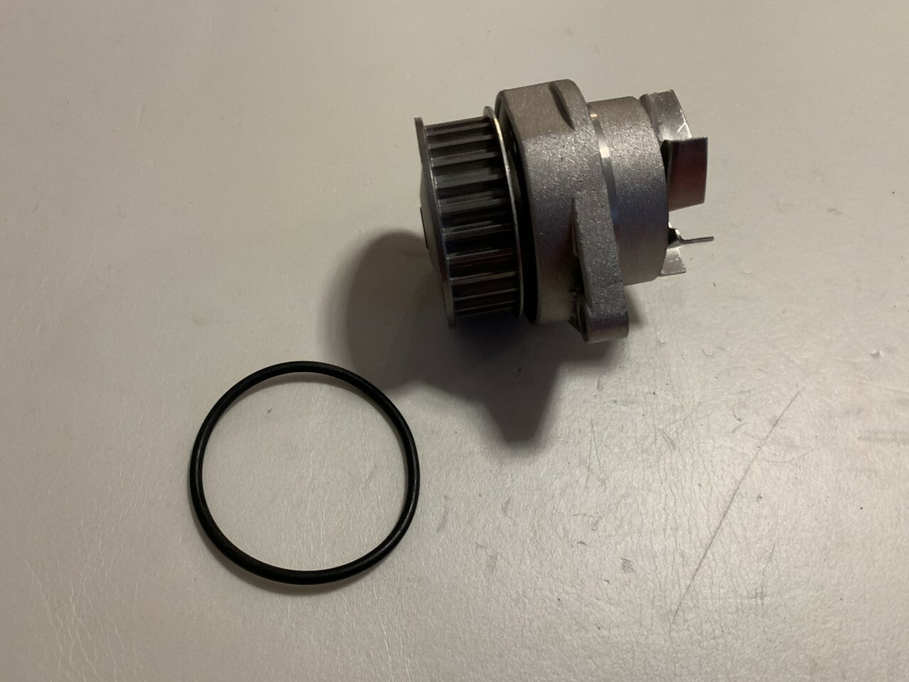 Veco VF465 Water Pump Coolant Pump