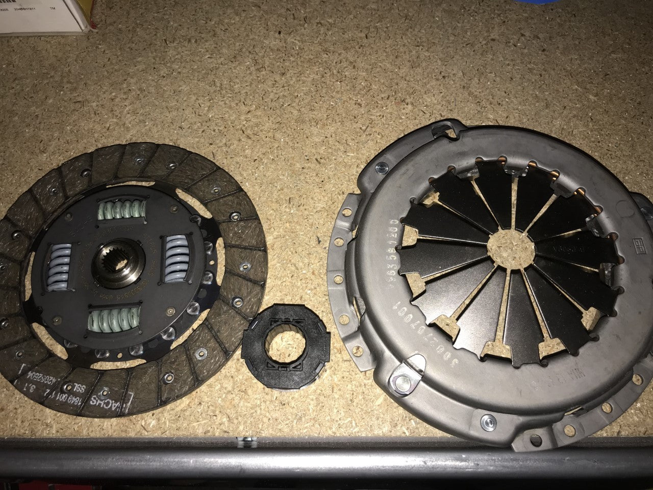 3 Piece Clutch Kit Fiat Punto 94-97 Uno 85-93 Sachs 3000628001