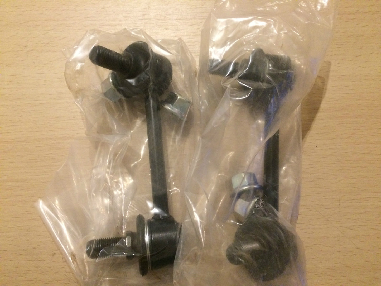 Rear Link Arm (Pair) Mitsubishi Shogun/Pajero 00-16 M342012/M342013 NEW **OFFER*