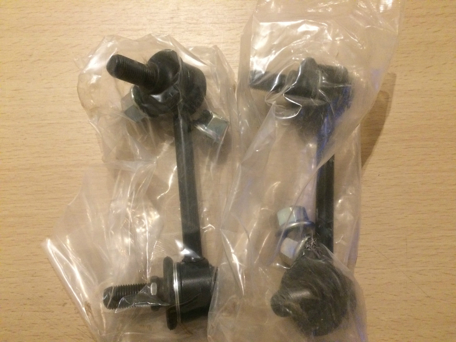 Rear Link Arm (Pair) Mitsubishi Shogun/Pajero 00-16 M342012/M342013 NEW **OFFER*