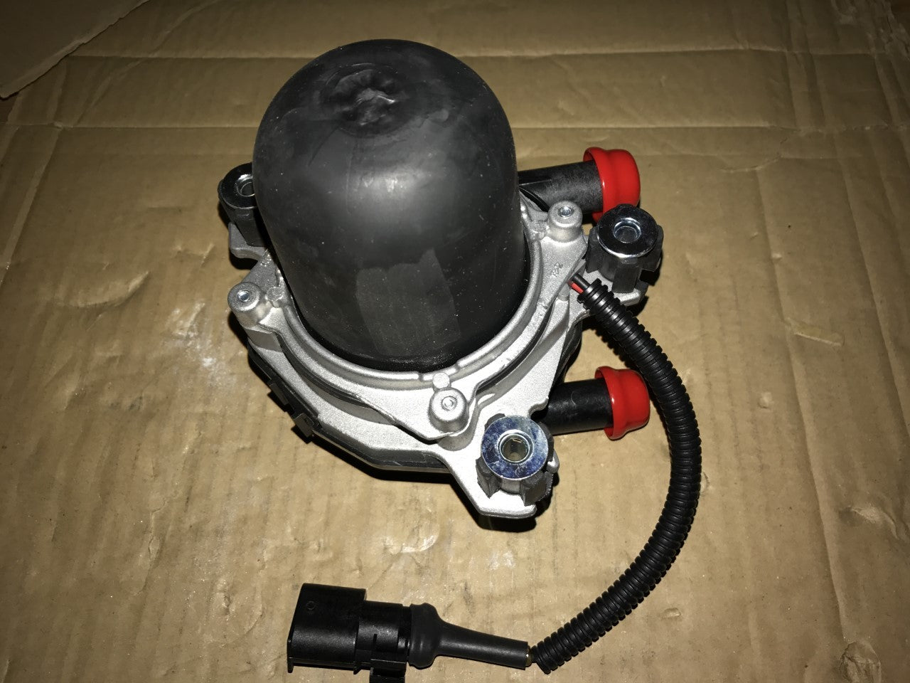 Secondary Air Pump fits Citroen C4 C5  Picaso Peugeot 206 306/307/407 Febi 44500