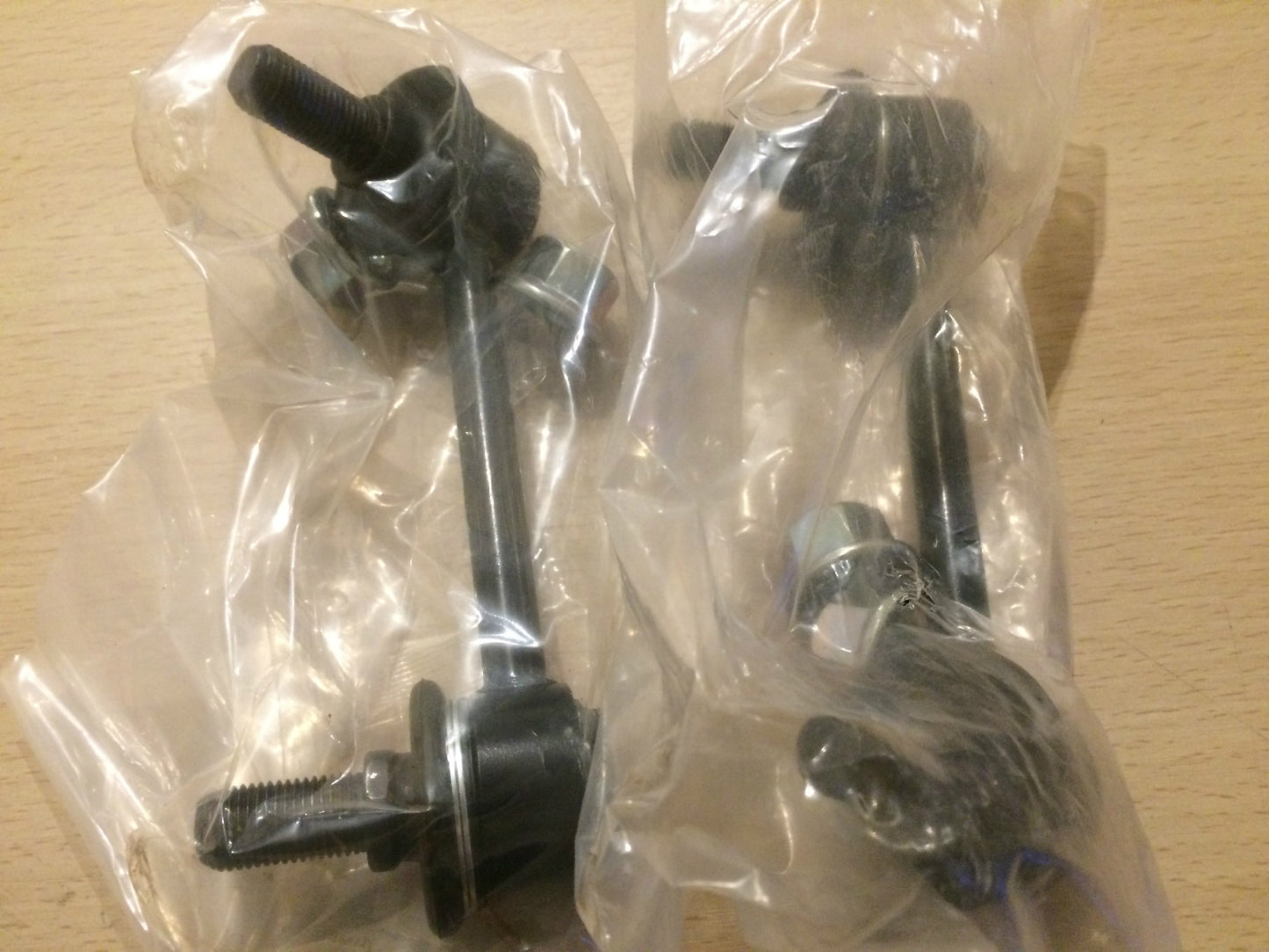 Rear Link Arm (Pair) Mitsubishi Shogun/Pajero 00-16 M342012/M342013 NEW **OFFER*