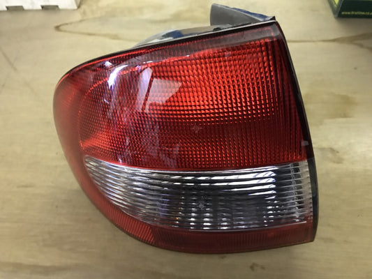 Rear Left Hand Near Side NSR Lamp Light Renault Megane 96-03 087463 Valeo