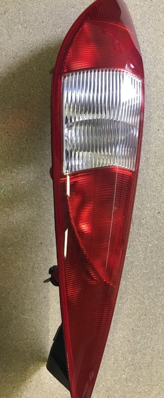 Rear Off Side Right Hand Light Lamp Ford Mondeo MK3 Estate 2002-on 2021101015