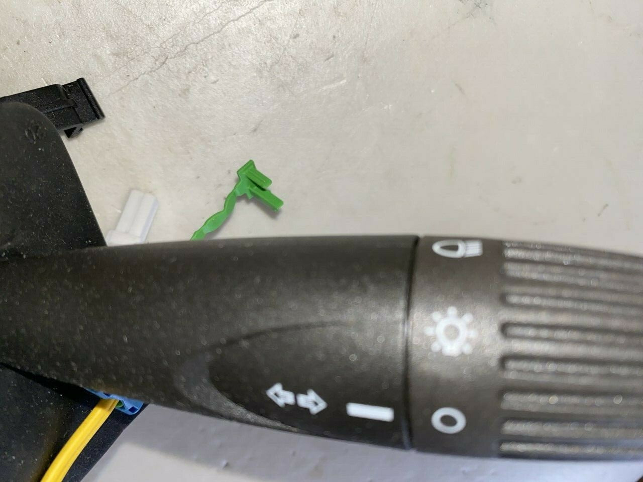 Valeo 251397 Column Switch Indicator Lights Wiper Stalk fits Fiat