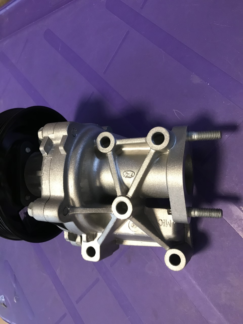 Water Pump with Housing Genuine Part Hyundai iX35 2010-2016 251002G00