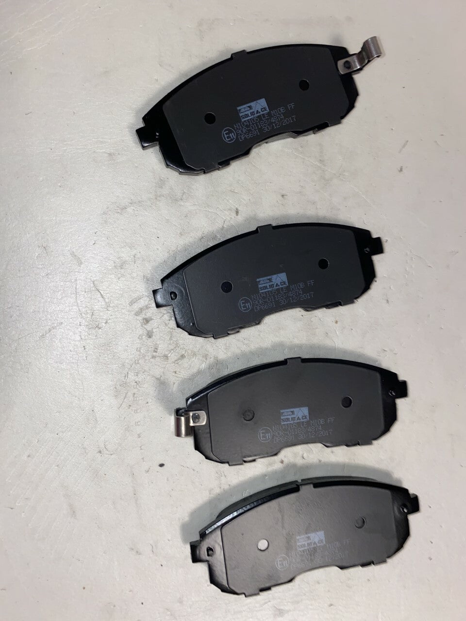 Solid Auto N104105 front Brake Pad Set