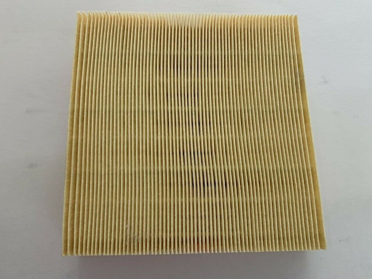 Audi Daimler Jaguar Porsche Seat VW Volkswagon Comline EAF095 Air Filter