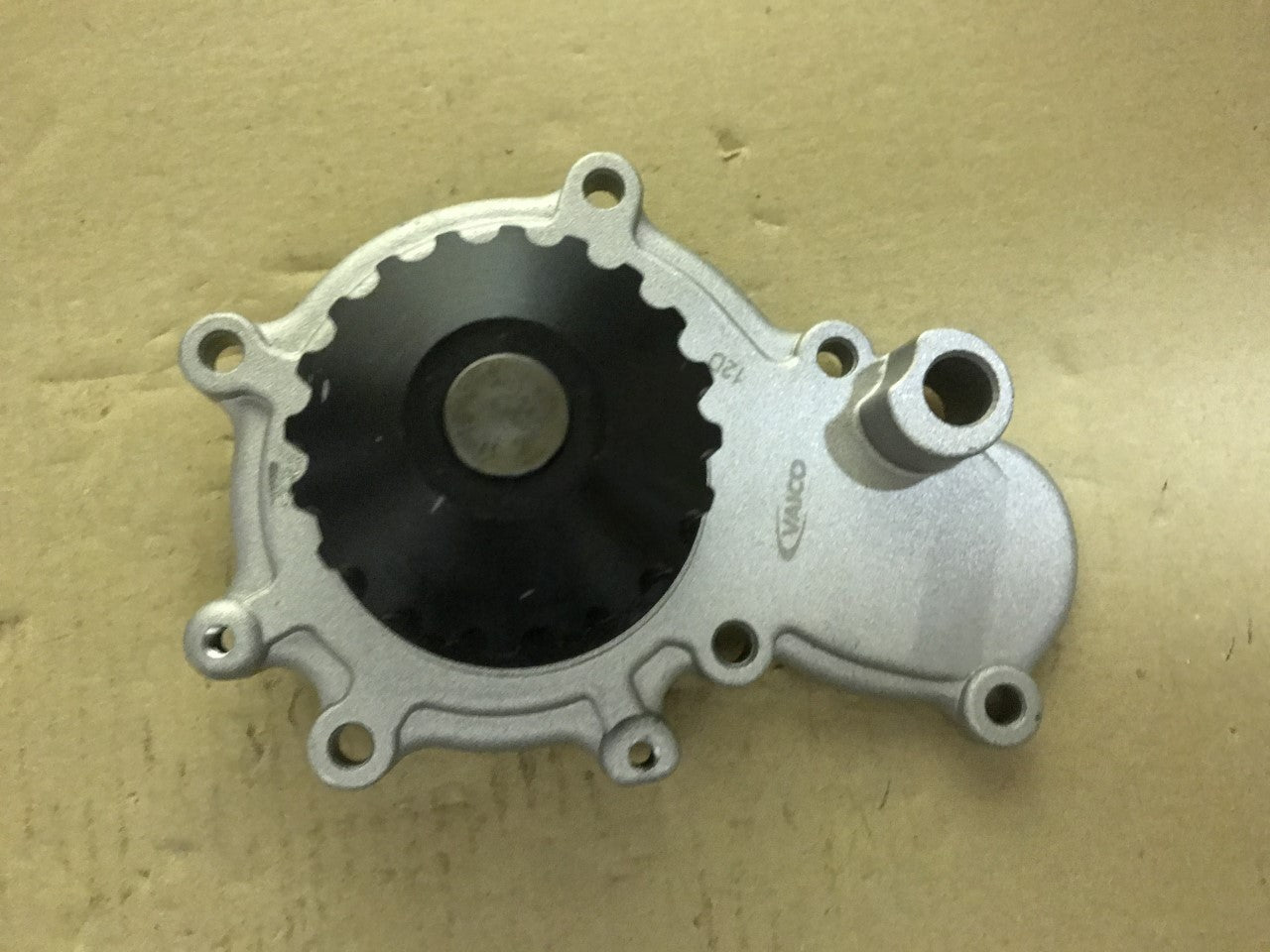 Water Pump Chrysler Dodge Plymouth V37-50001 Vaico **New**