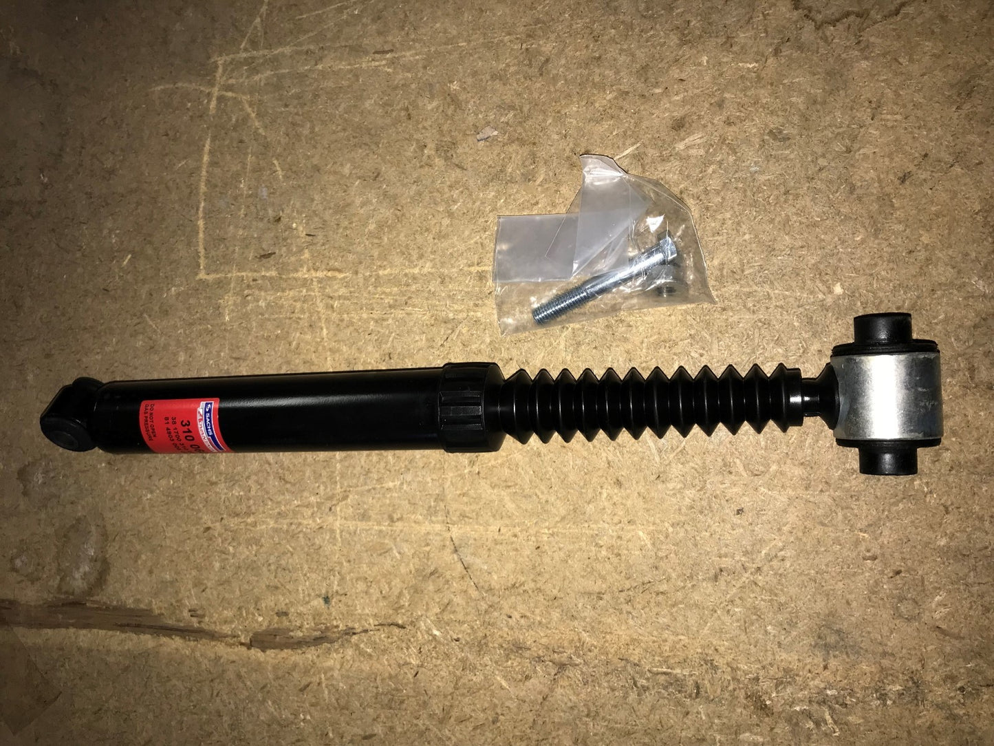 Rear Shock Absorber Renault Megane incl Cabrio Sport Tourer Scenic Sachs 310060