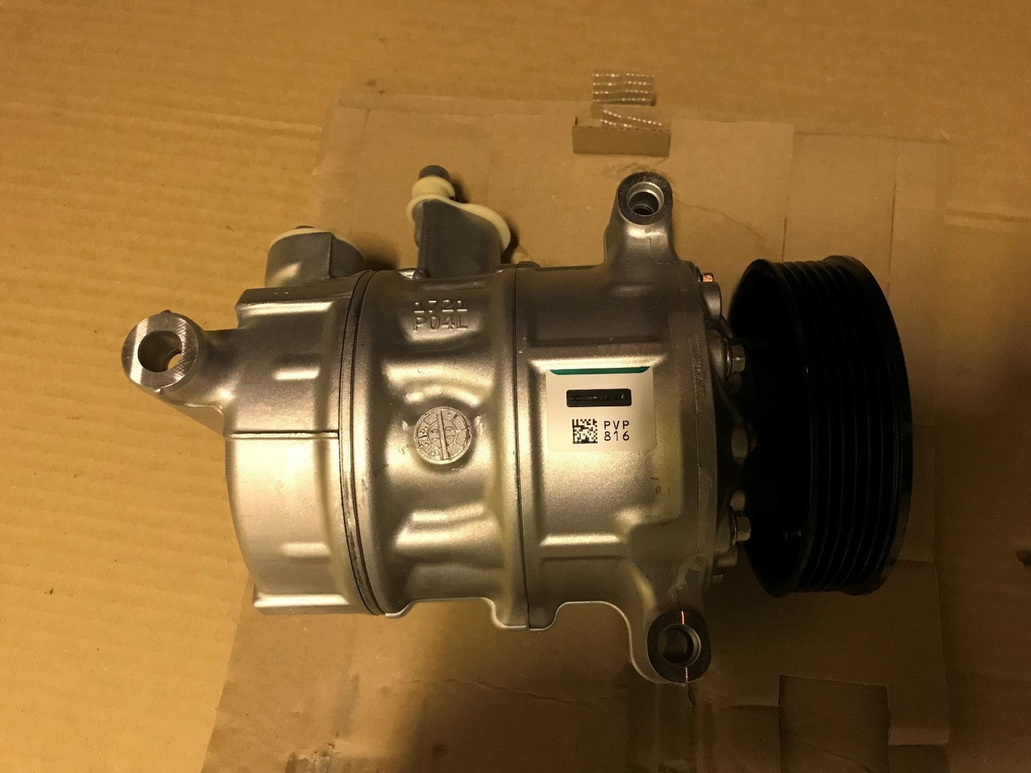 Air Con Compressor Pump fits Audi A3 TT fits VW Golf Tiguan Hella 8FK351135421