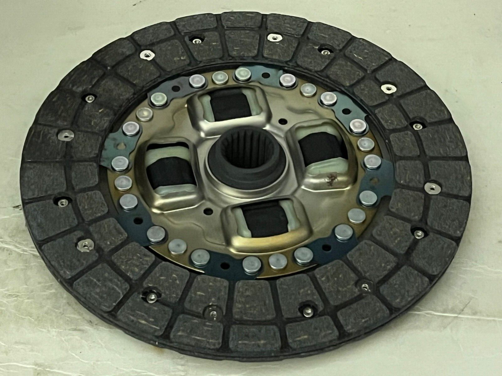 Solid Auto / Aisin T110207 Clutch Kit fits Toyota Auris Avensis Verso