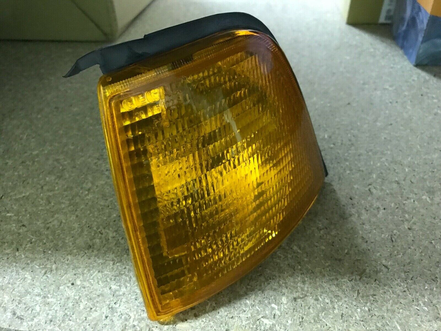001649-1 Front Left Hand Near Side Indicator Lamp fits Audi 80 90 1986-1991