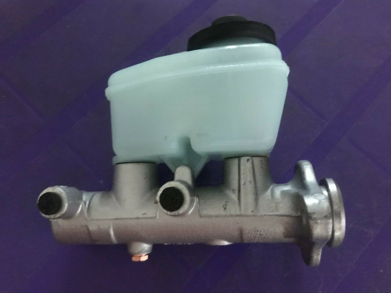 Toyota Land Cruiser 1995-1997 4.2 TD Blue Print ADT35124 Brake Master Cylinder