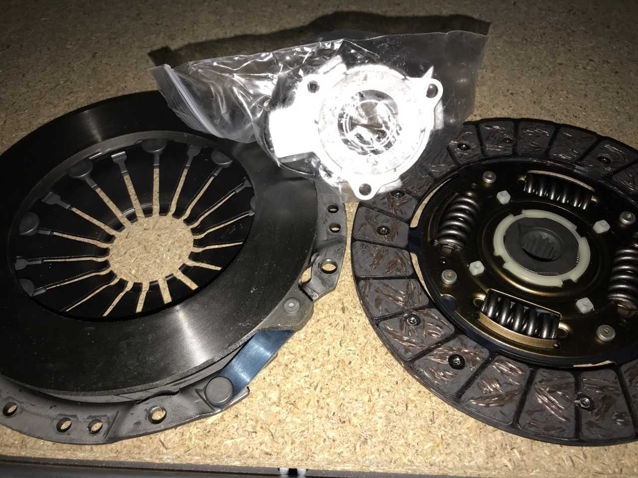 3 Piece Clutch Vauxhall Astra Twintop Van Combo Meriva Zafira Saab 9-3 QKT2771AF