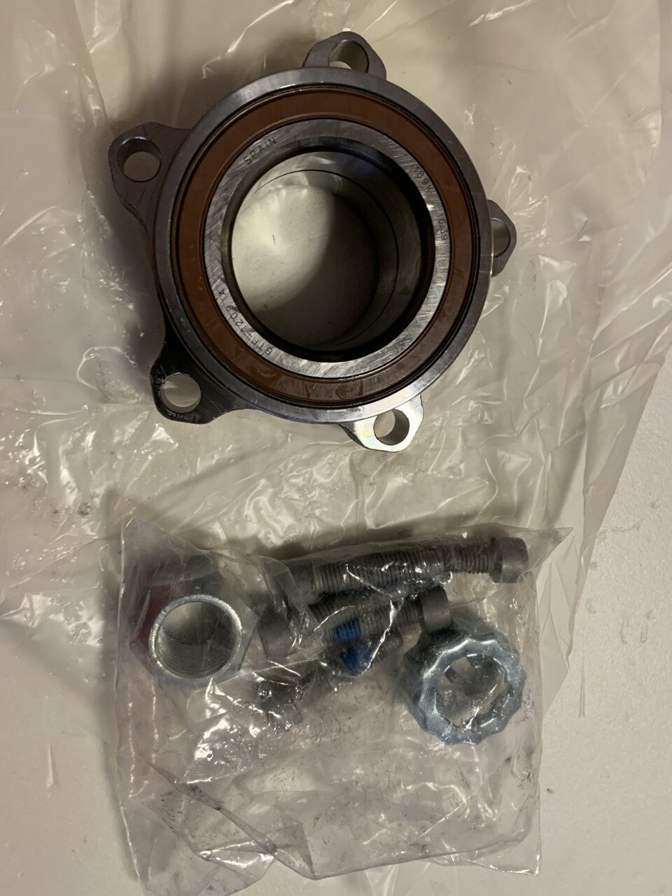 SKF VKBA6526 Wheel Bearing Kit fits Ford Transit