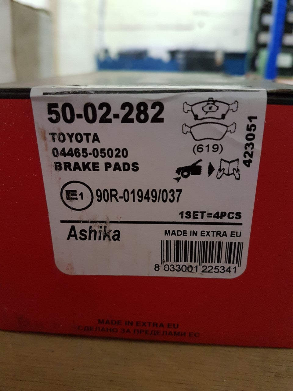 Front Brake Pads Toyota Avensis / Hatchback 97-03 97 98 99 00 01 02 03 50-02-82