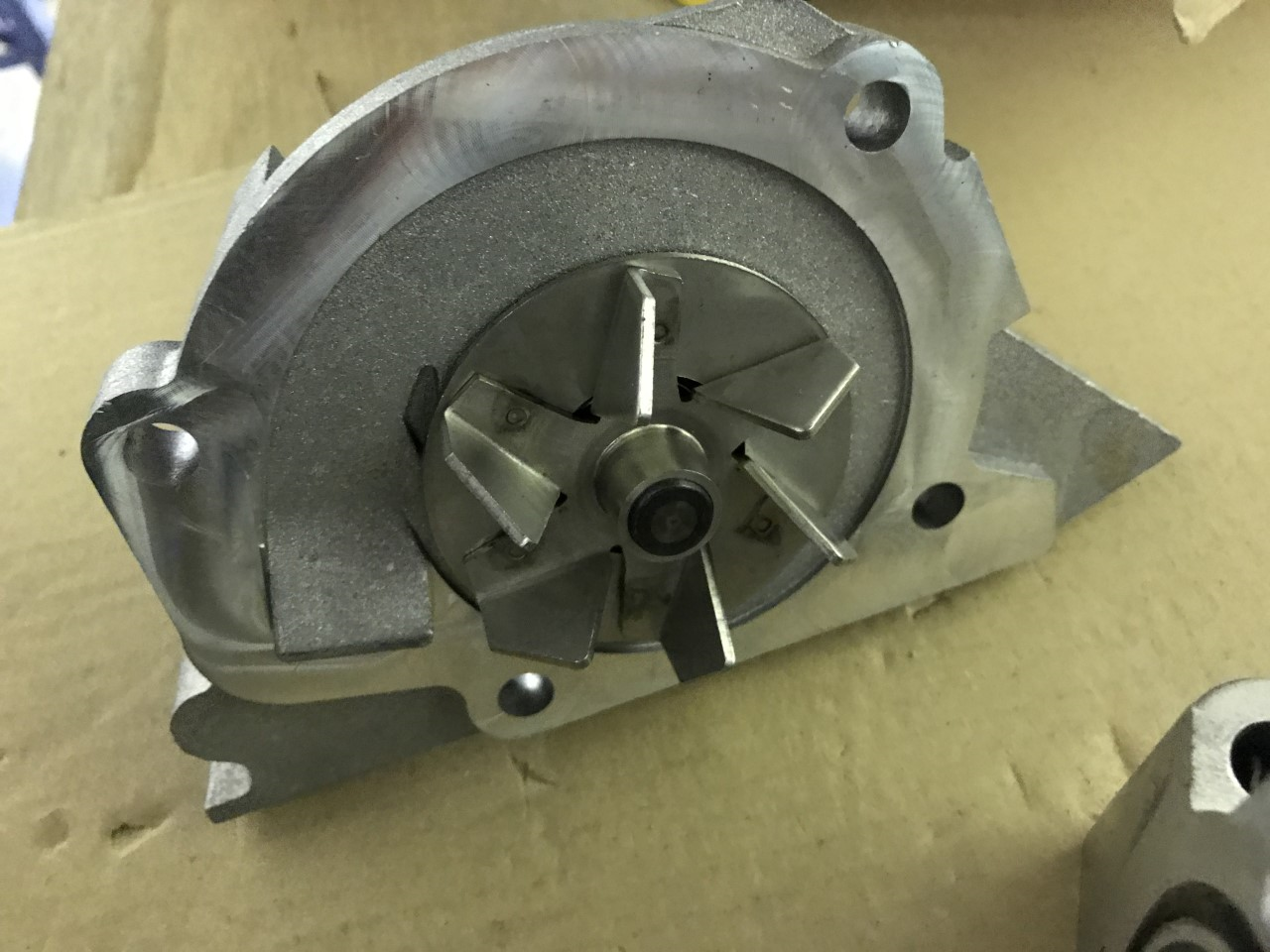 Water Pump Citroen C4 C5 C8 Dispatch Fiat Scudo Lancia Peugeot 206 307 PA1460