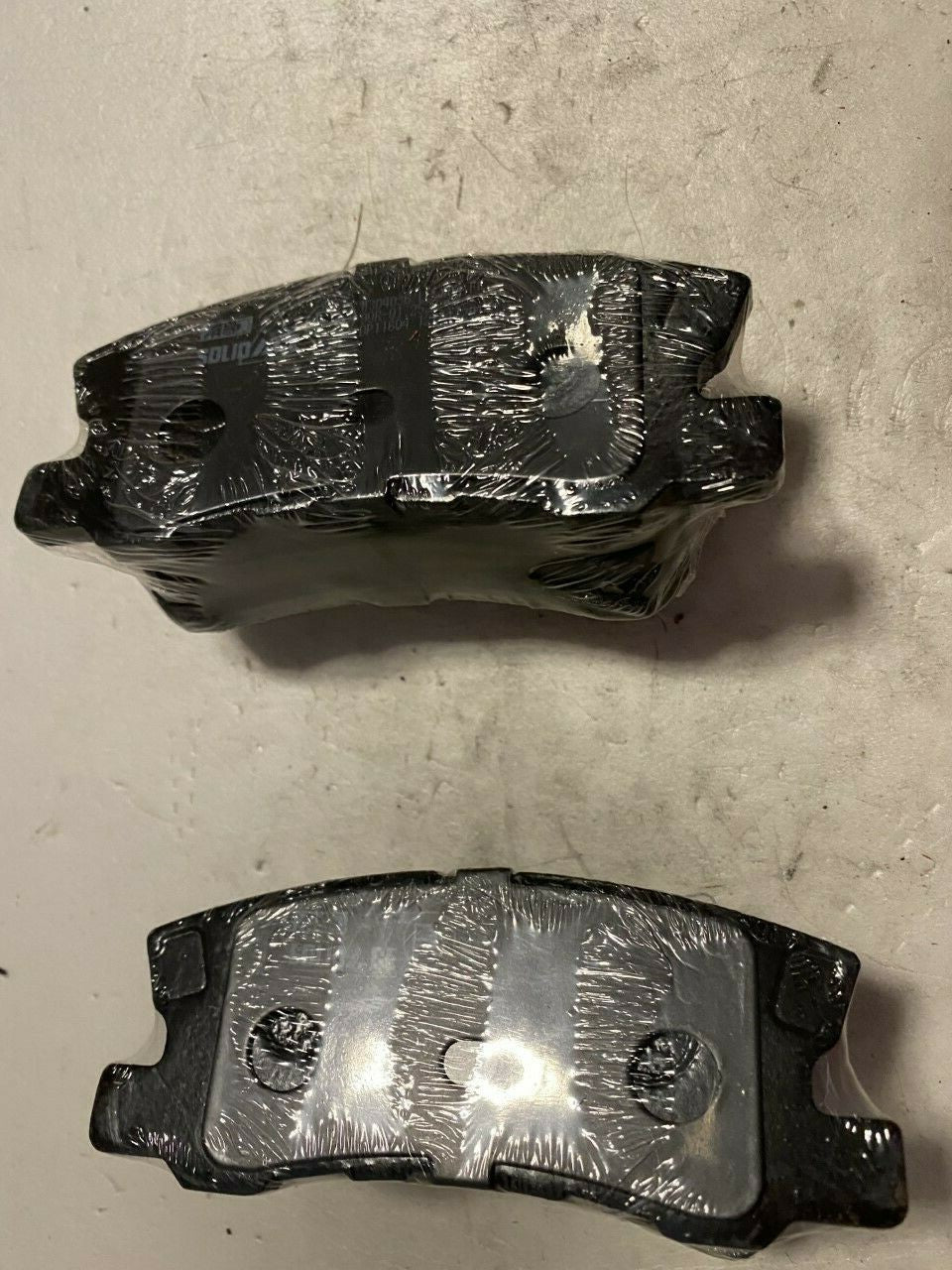 Solid Auto M304036 Rear Brake Pad Set