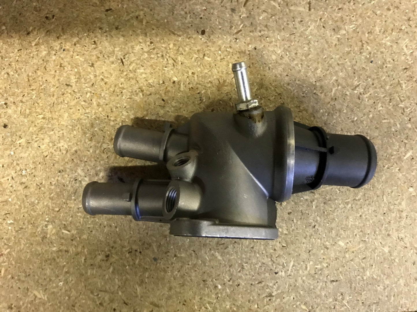 Thermostat Housing Alfa Romeo 166 156 Lancia Kappa FAE 5339688 339688 657688