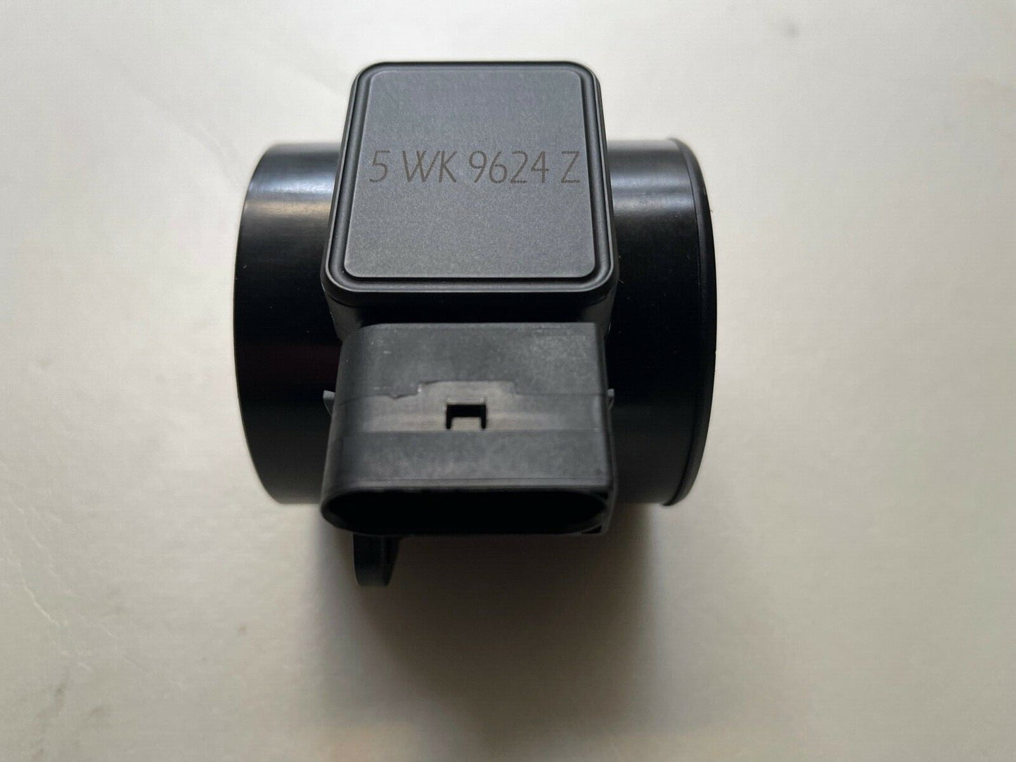 QH QM978 Air Flow Meter MAF fits Volvo