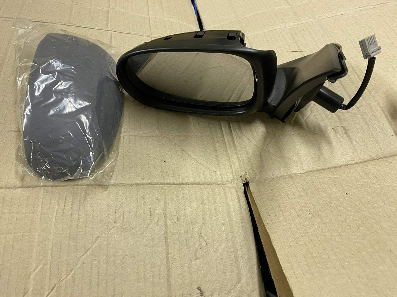 TYC 388-NSD228EP Complete Wing Mirror Left Hand Side fits Nissan