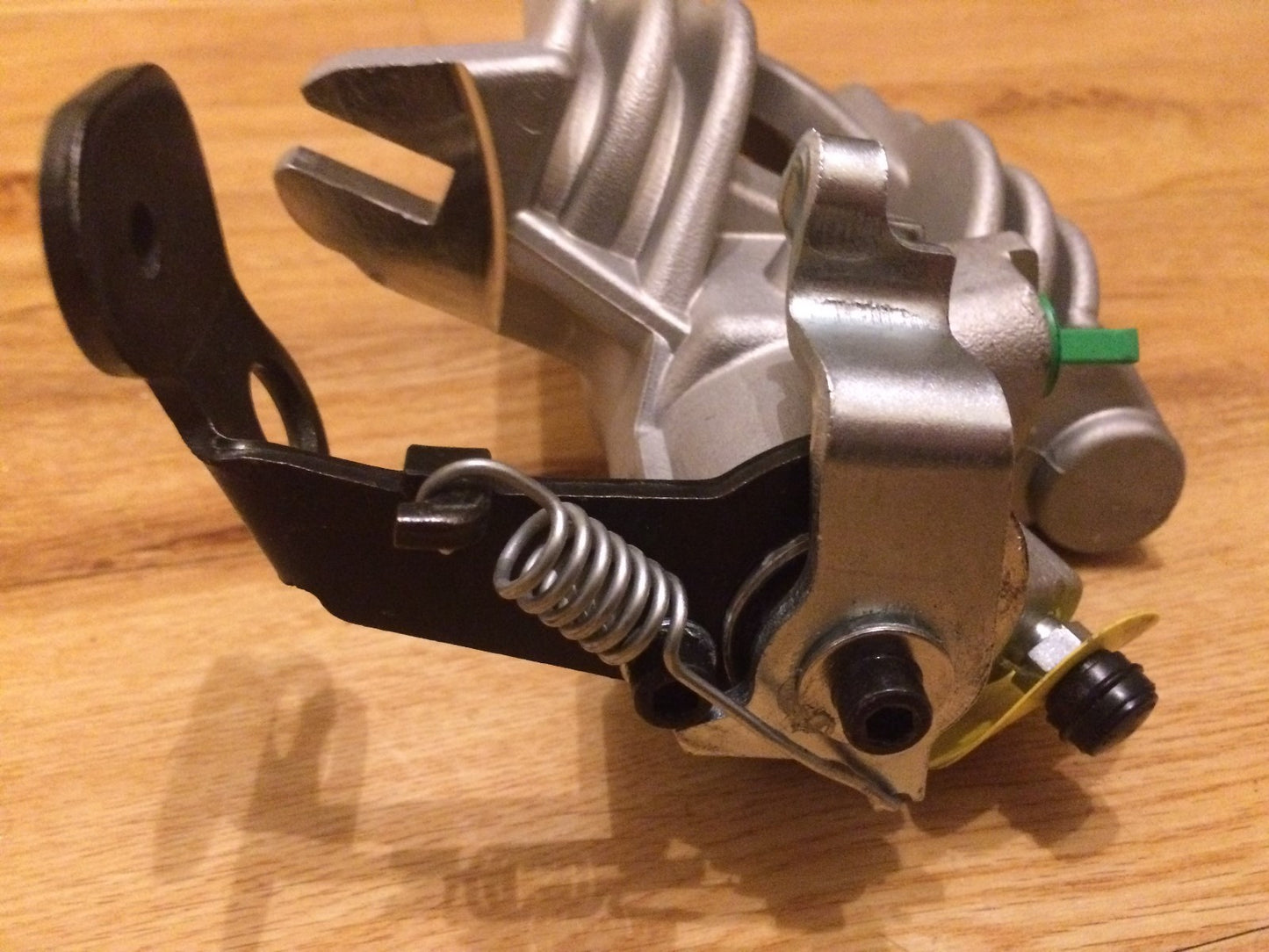 Vauxhall Astra Brake Caliper 1.8 2.0 2.2 Rear Left LH NSR Girling 7106214 NEW