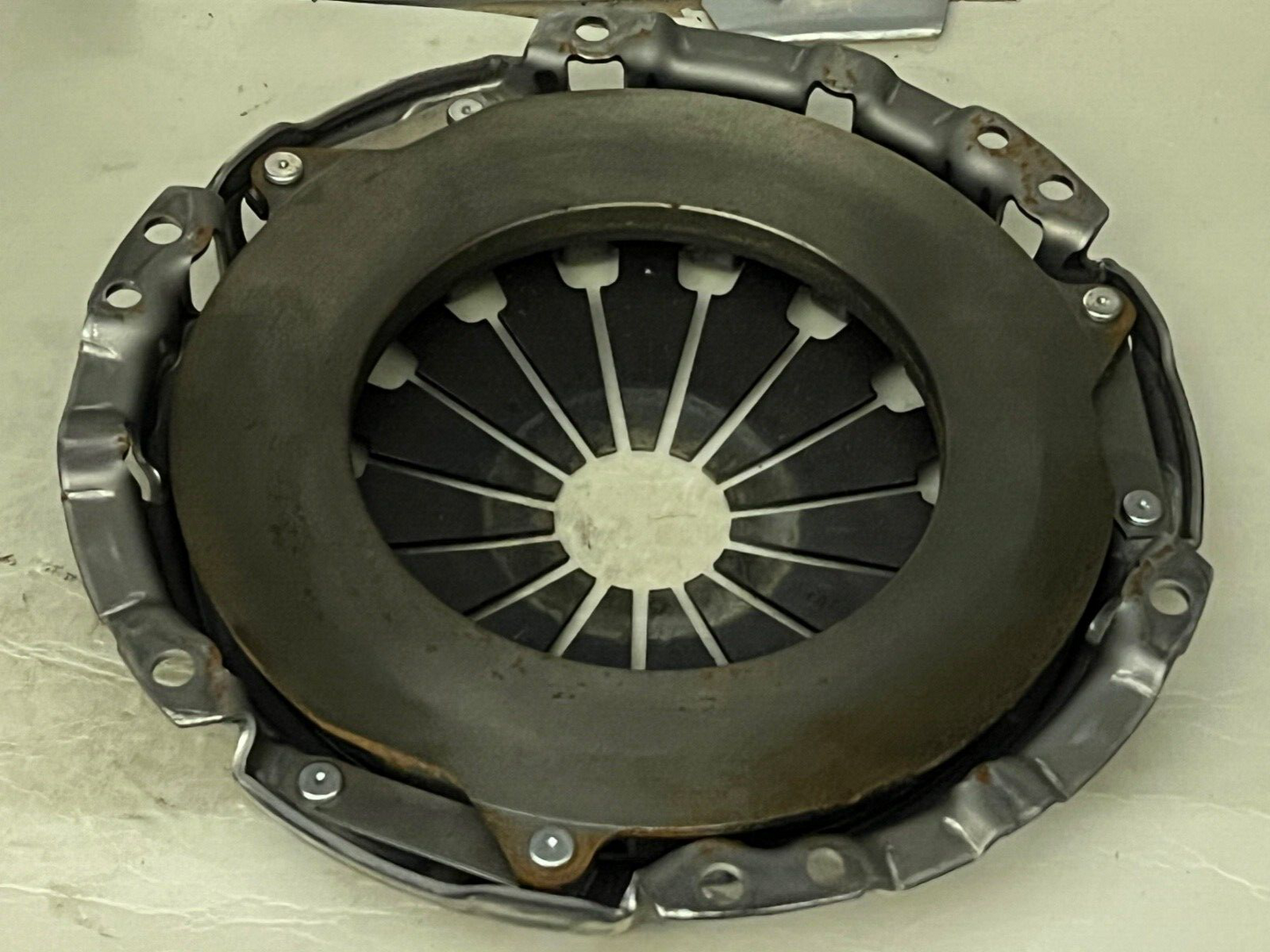 Solid Auto / Aisin T110207 Clutch Kit fits Toyota Auris Avensis Verso