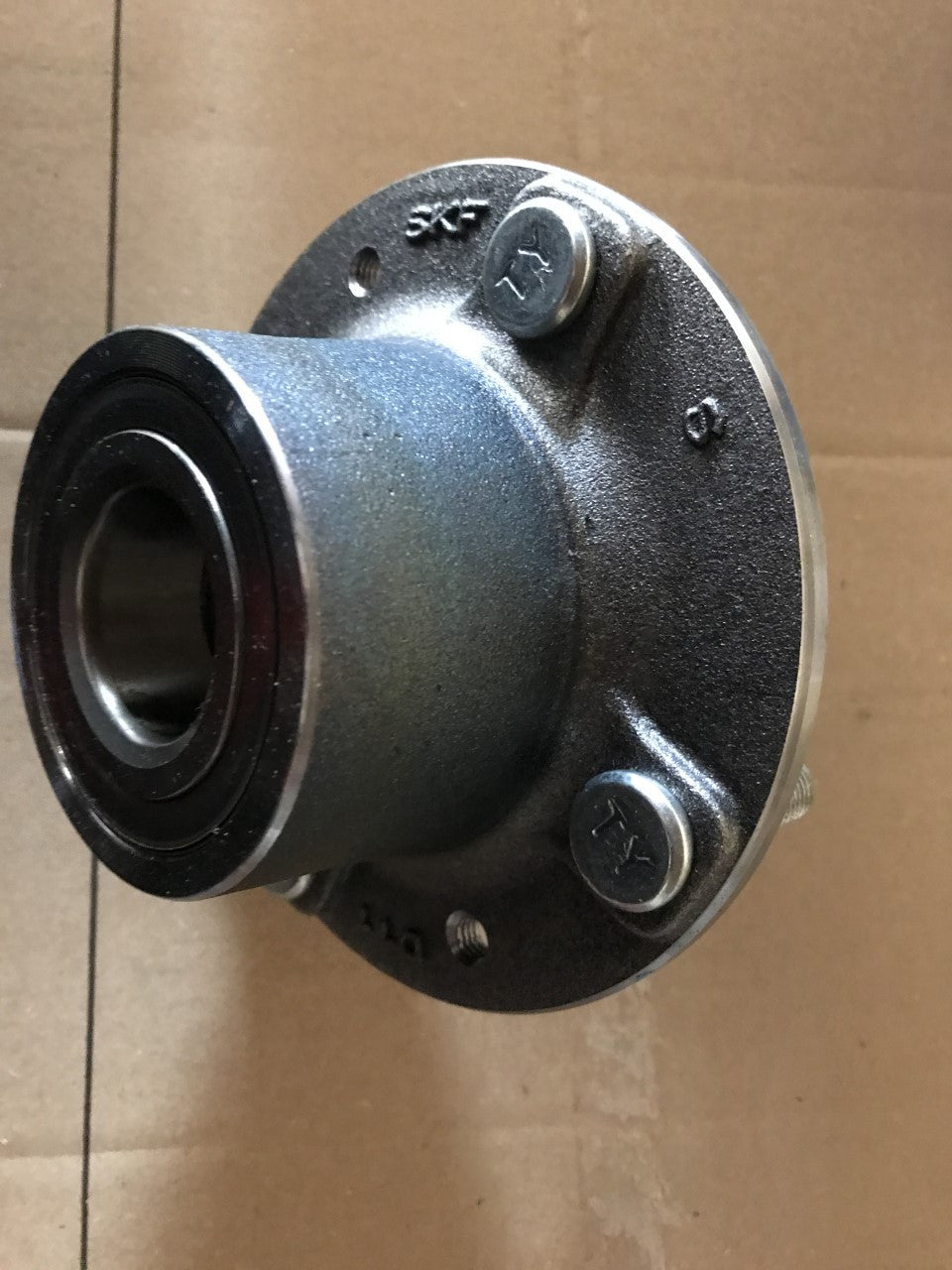 Rear Wheel Bearing Kia Carens FC Carens 2 FJ Clarus K9a Saloom Estate 420303 New