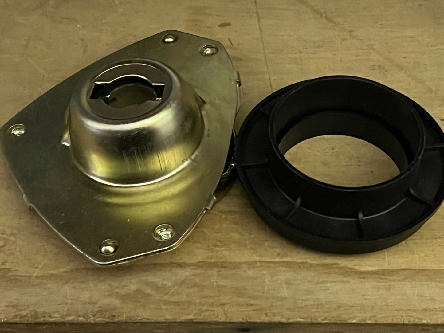 Top Strut Mount SS3023 fit Fiat Bravo Tempra Tipo Lancia Delta Alfa Romeo 145146
