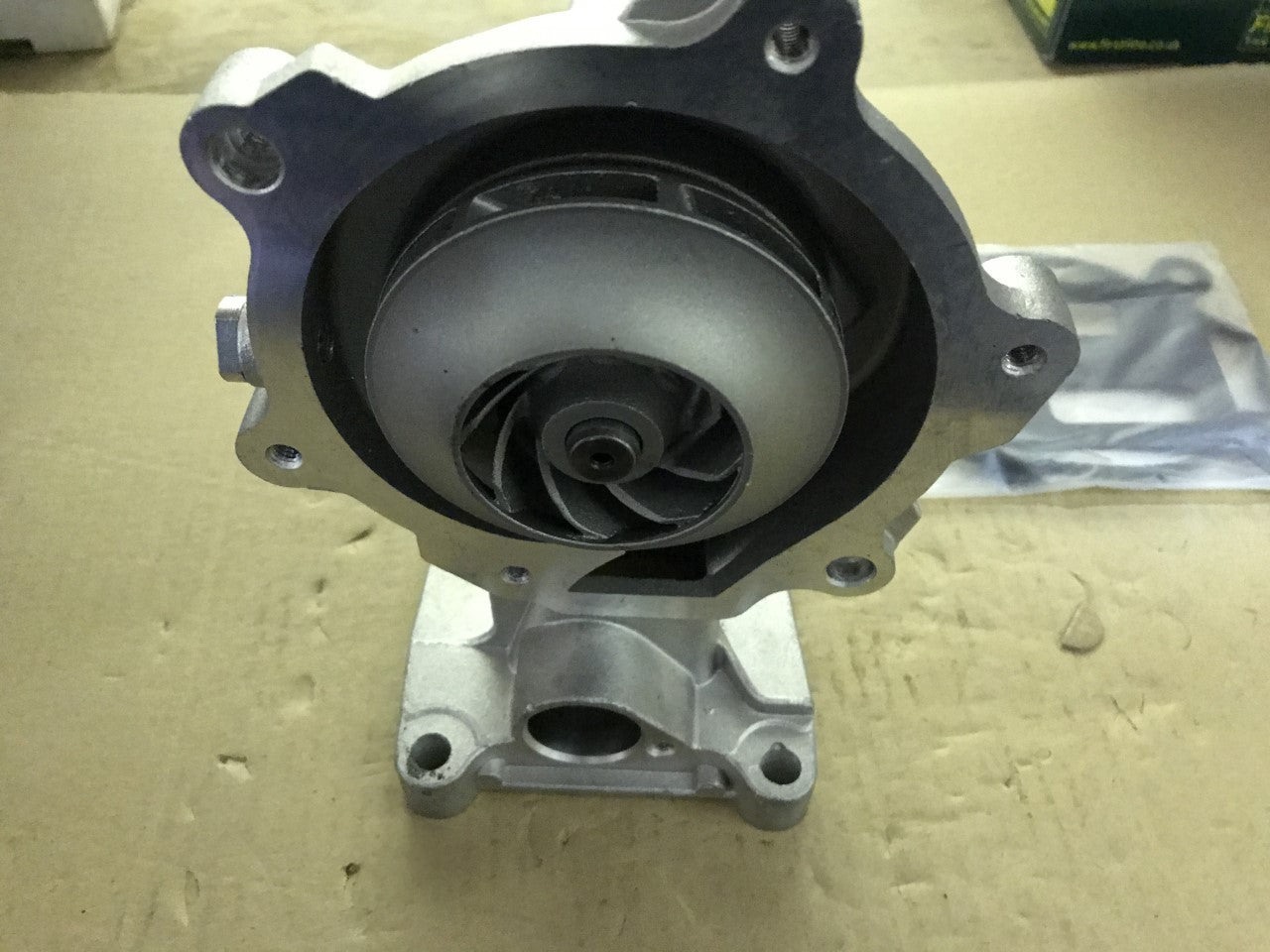 Water Pump Ford Mondeo 00-07 Ford Transit 00-06 Jaguar X Type 03-09 V25-50014