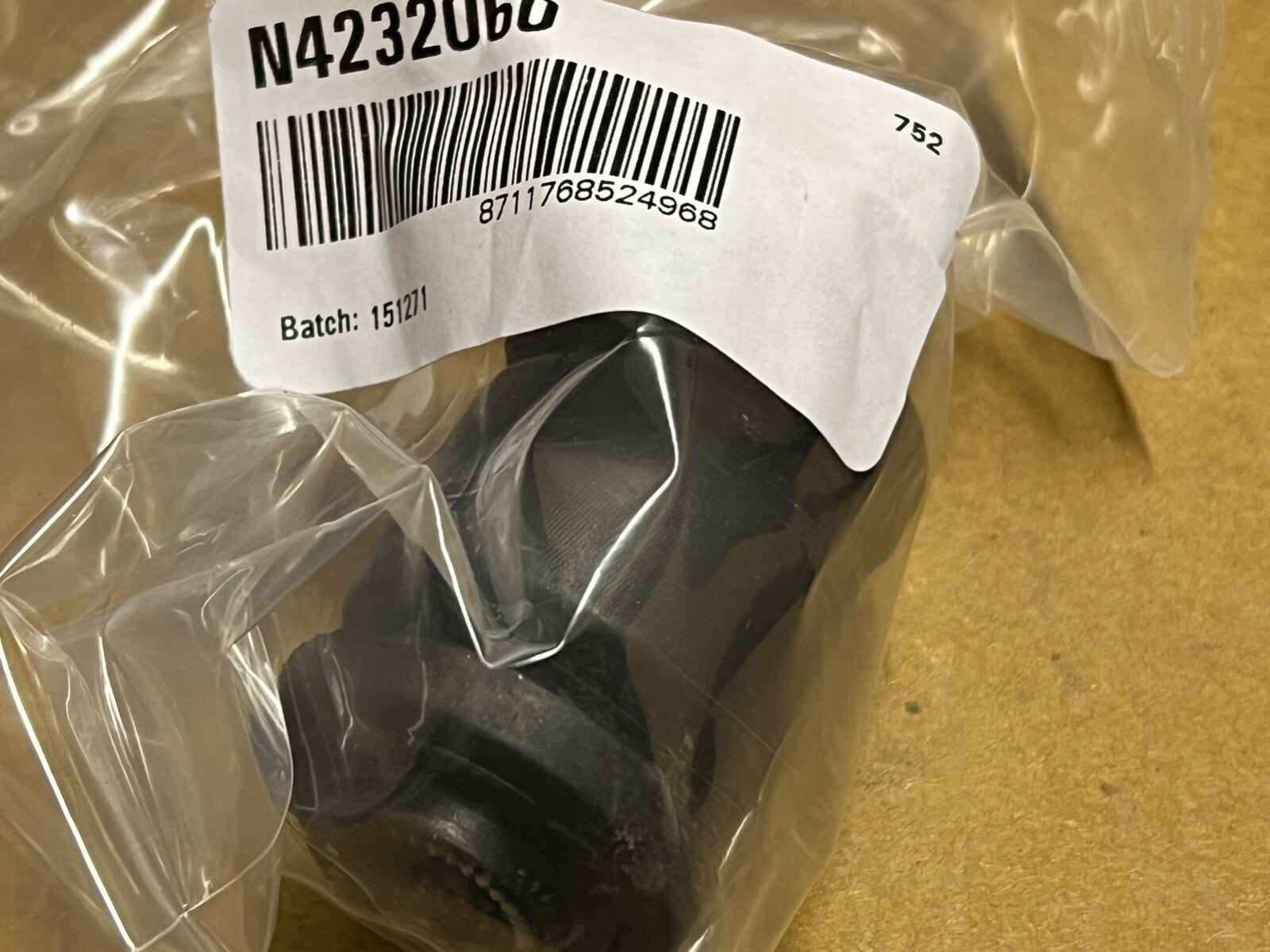 Nipparts N4232060 Suspension Bush Fits Toyota Avensis Avensis