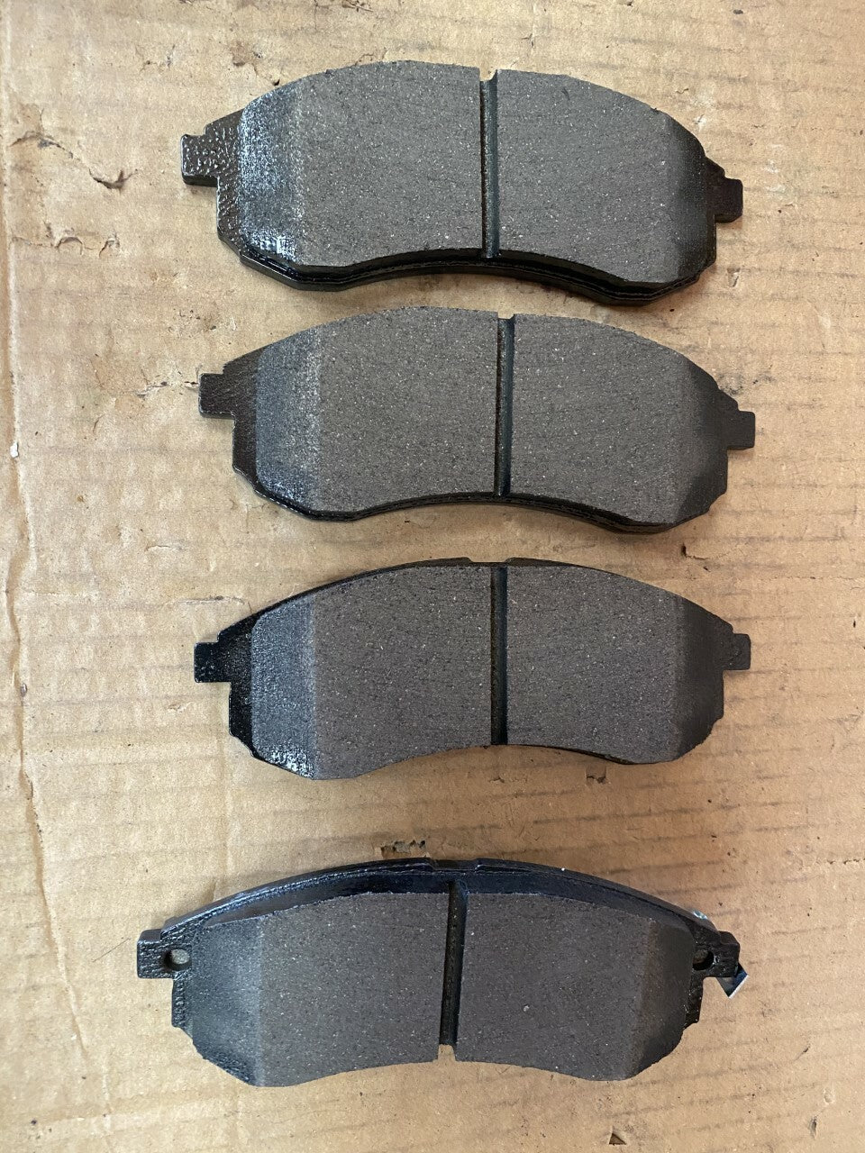Mintex MDB2252 Front Brake Pad Set fits Mitsubishi