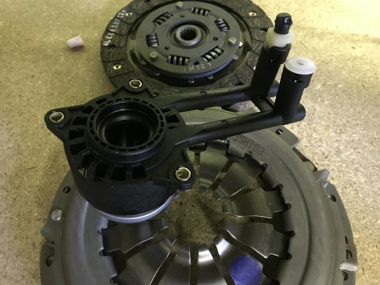 Ford Fiesta Mazda 2 Series ap KT90242 Clutch Kit