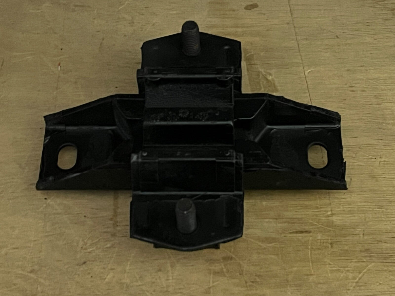 febi 24029 Gear Box Transmission Bush Mount for Mercedes M Class