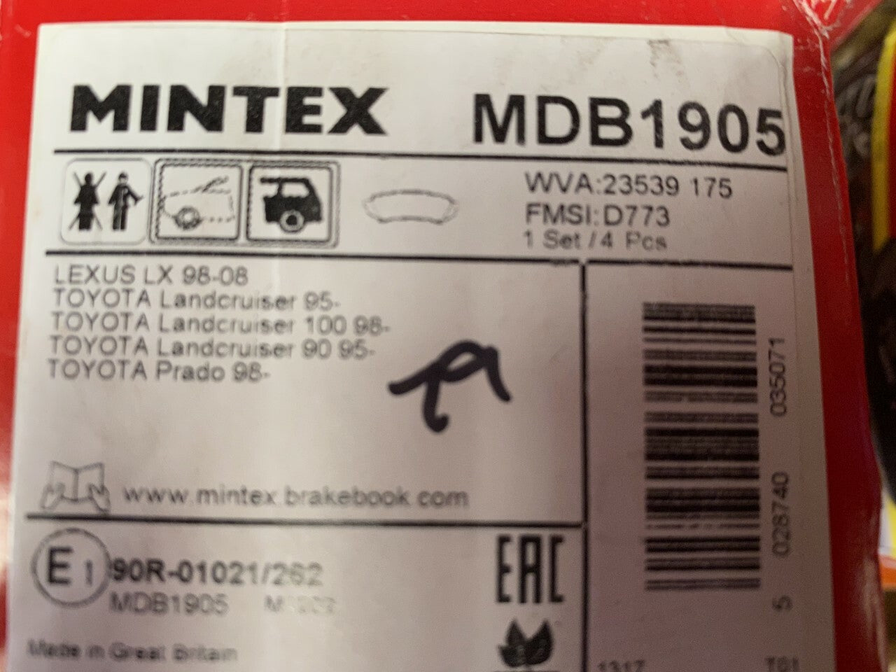 Mintex MDB1905 Rear Brake Pad Set fits Lexus Toyota