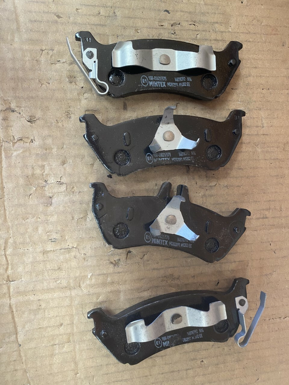 Mintex MDB2091 Rear Brake Pad Set fits Mercedes