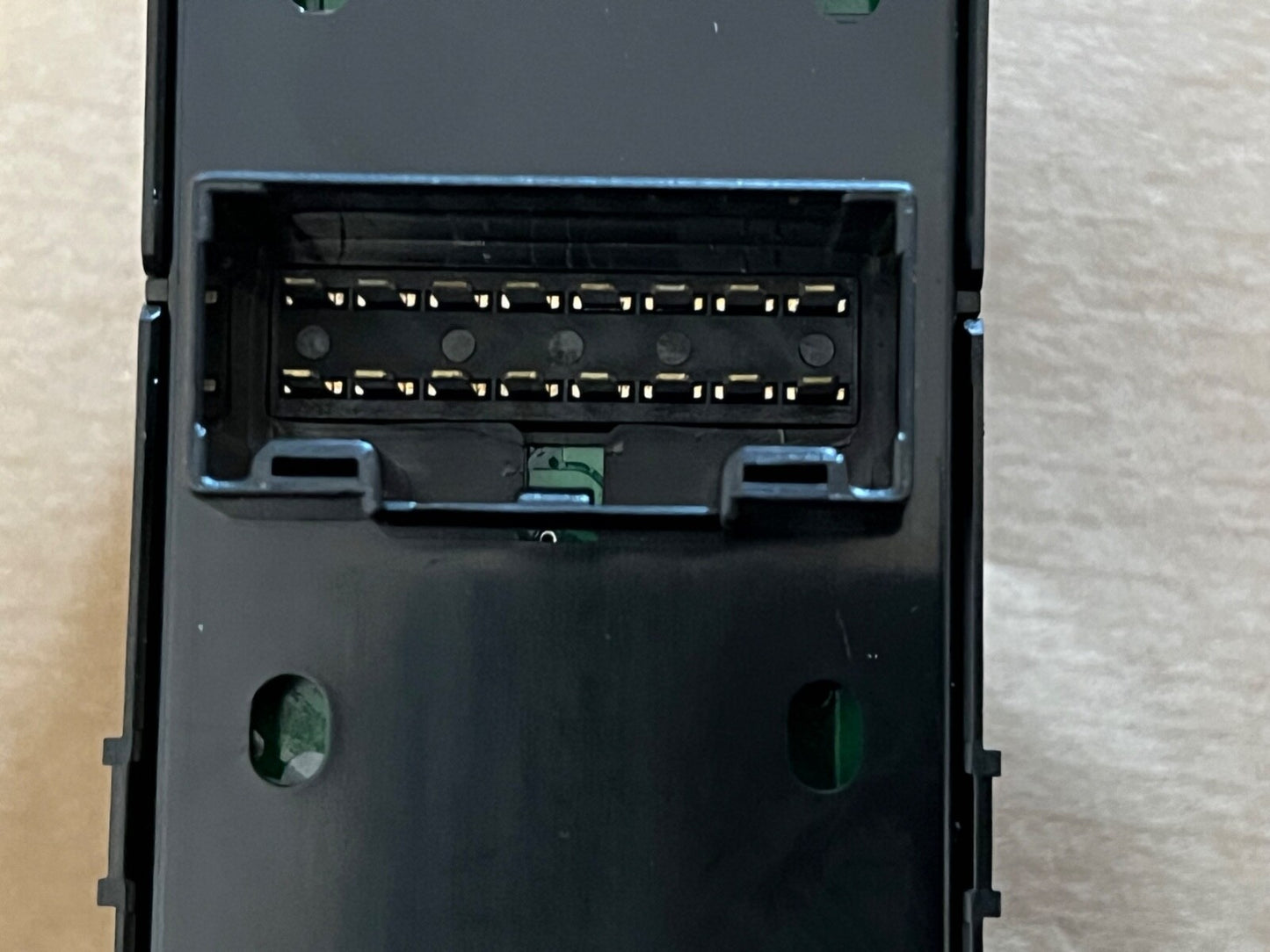 Genuine New Hyundai iX35 & Tucson Electric Window Switches 93571-2S800