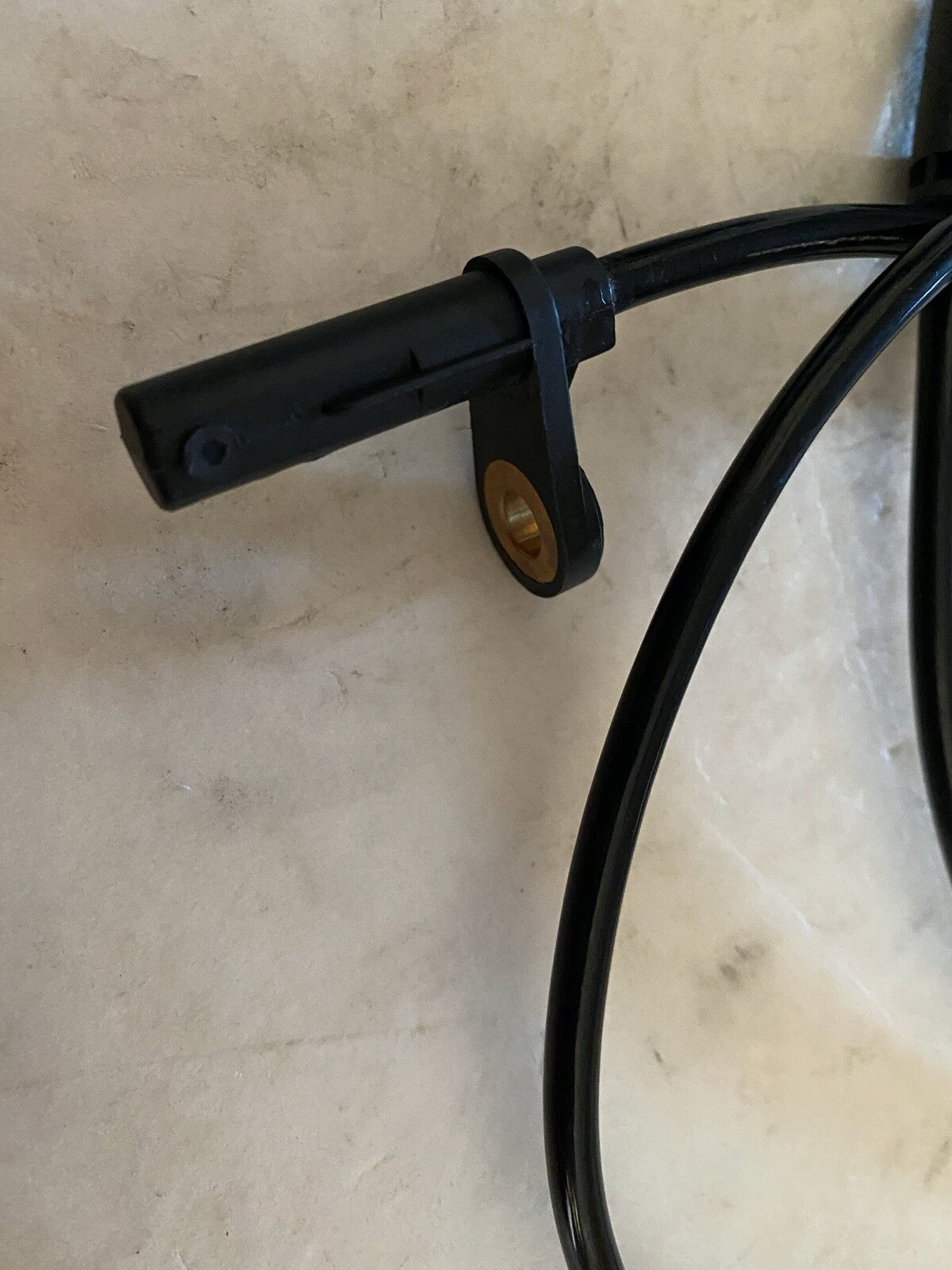 Mapco 86865 ABS Wheel Speed Sensor Rear Off Side fits Mercedes